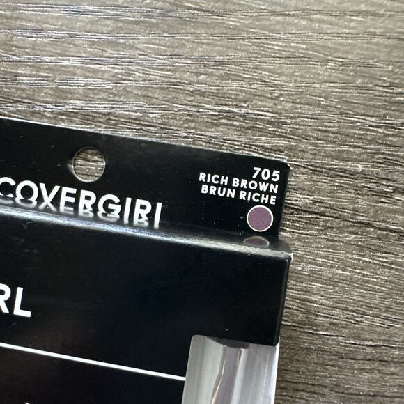 CoverGirl Easy Breezy Brow Powder Kit, Rich Brown‎ 705, 0.14 oz - Picture 3 of 5